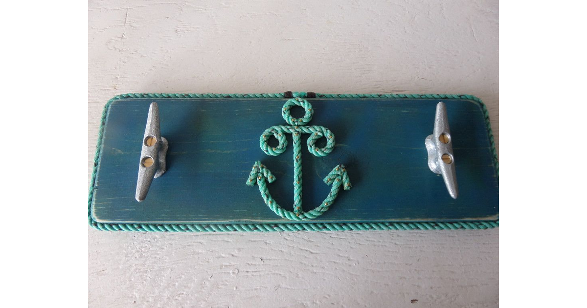 Made In USA | Cleat Rack with Rope Center 2 Cleats